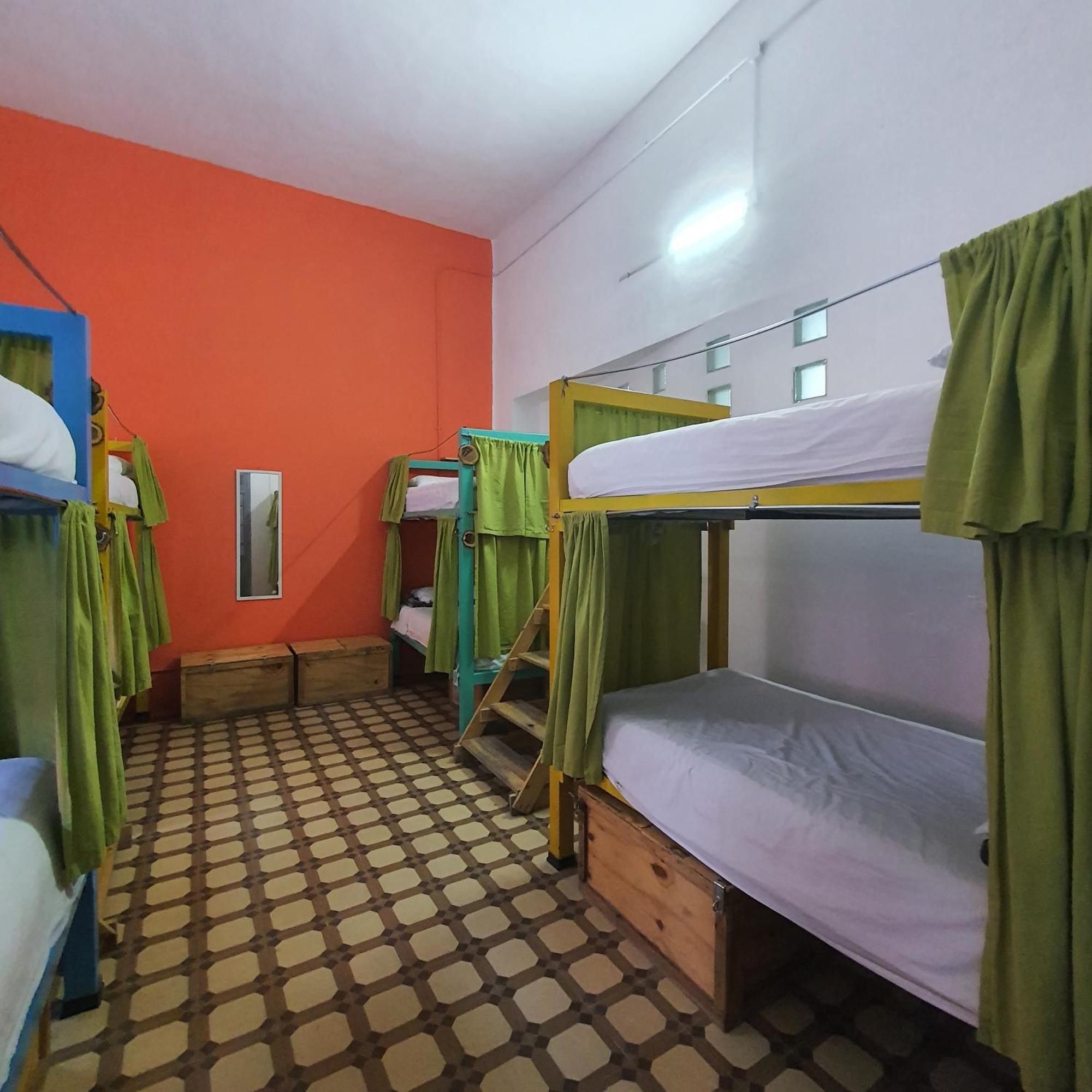 Sukha Hostel San Luis Σαν Λουίς Ποτοσί Δωμάτιο φωτογραφία